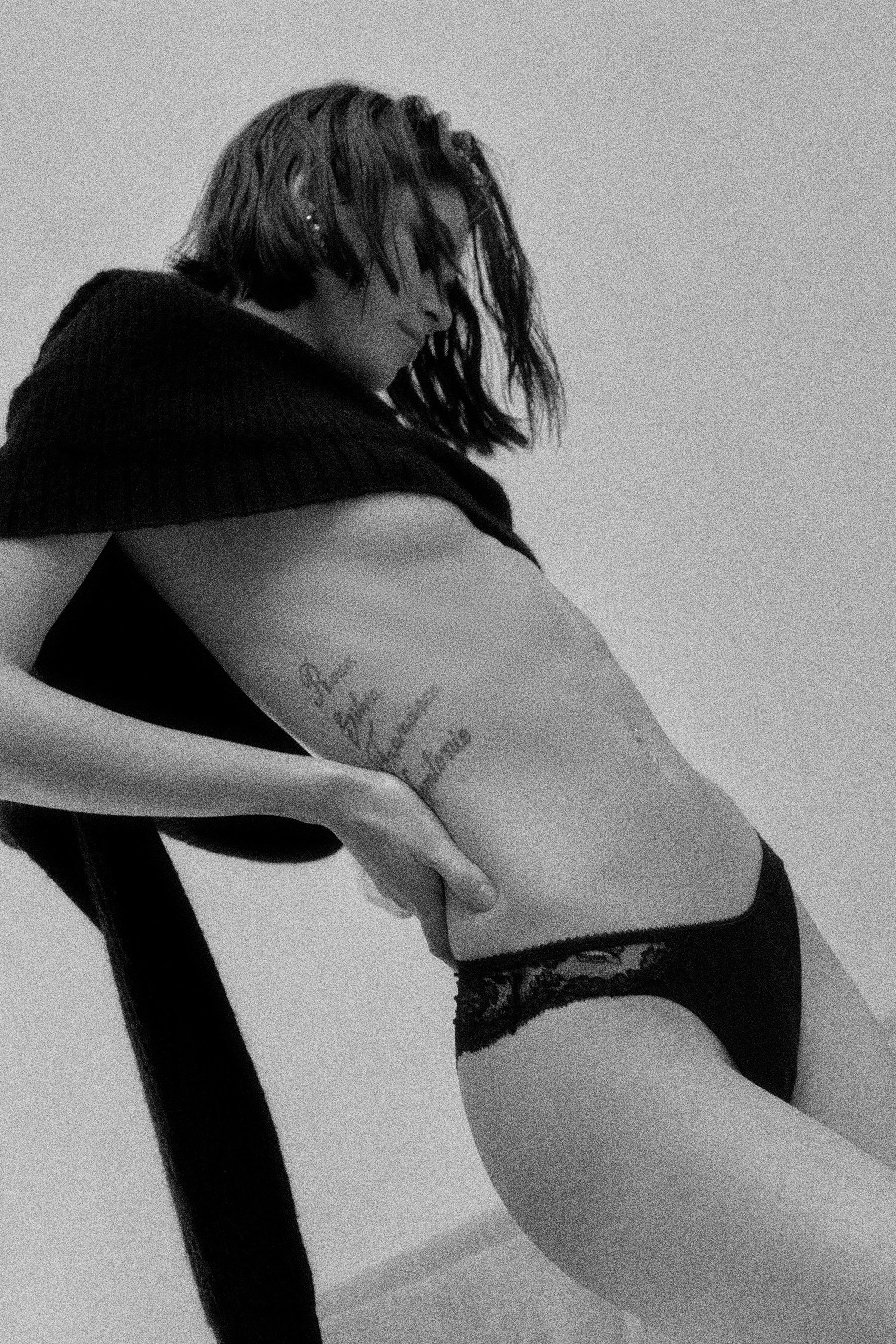 Slip in raso stretch e pizzo