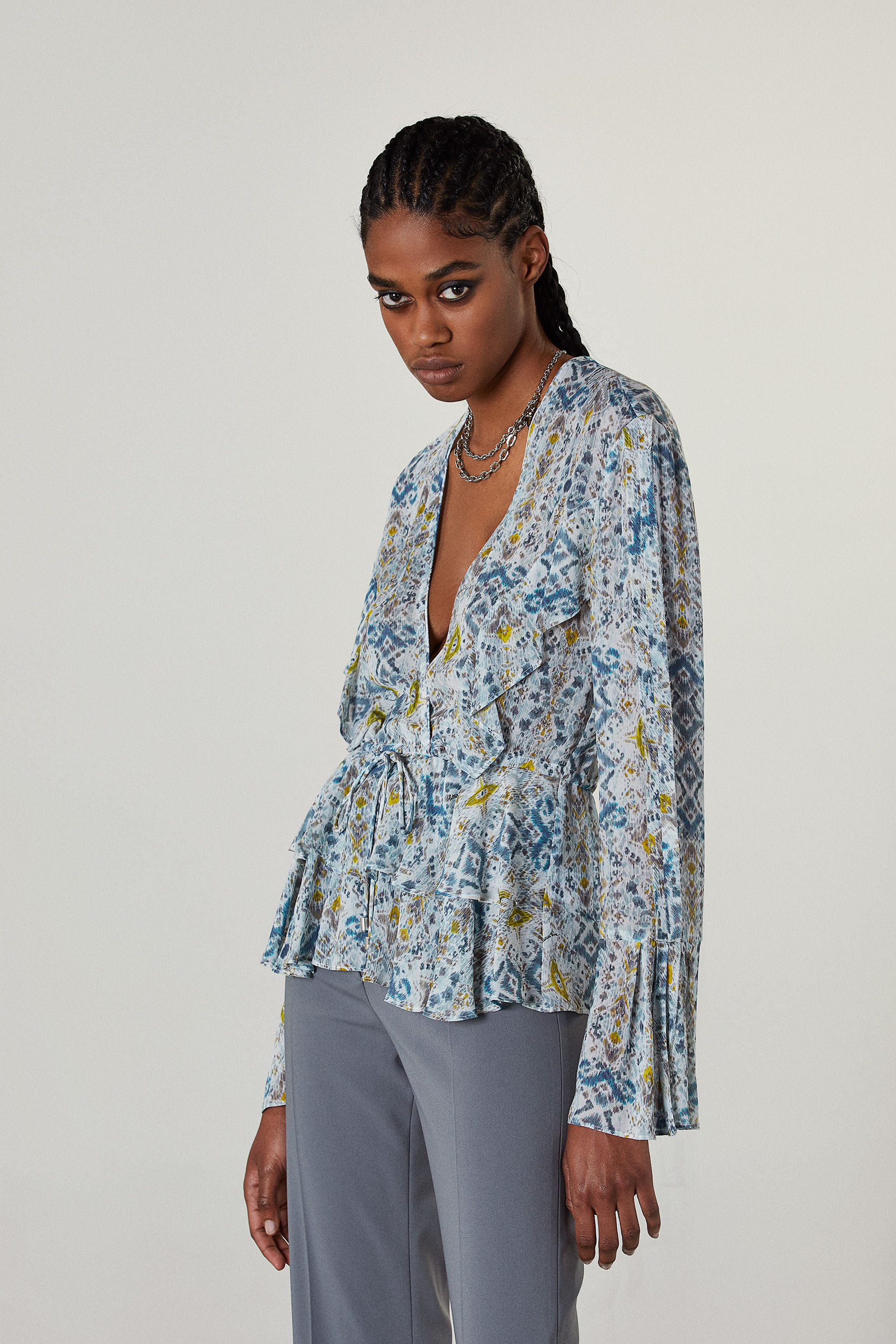 Casacca con rouches in viscosa stampata