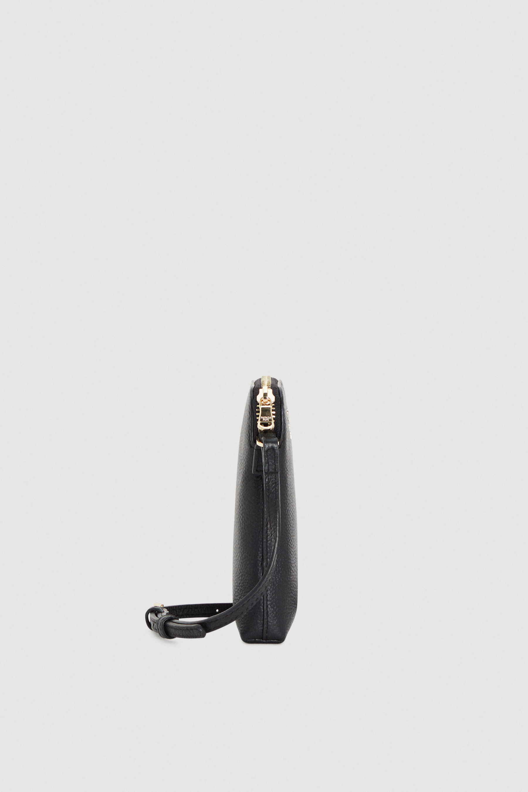 Black ESSENTIAL mini crossbody bag | Patrizia Pepe