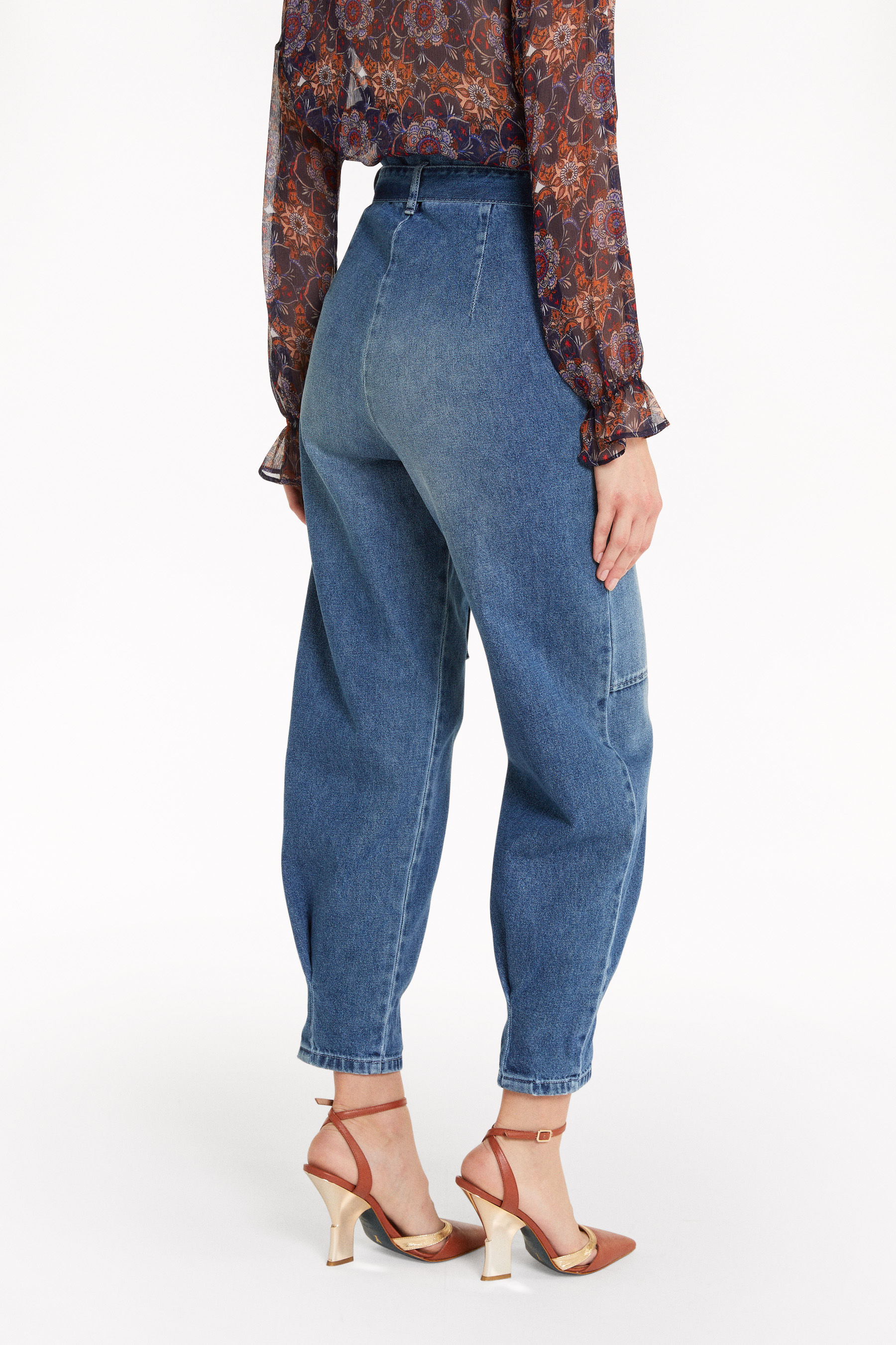 High-waisted denim pants