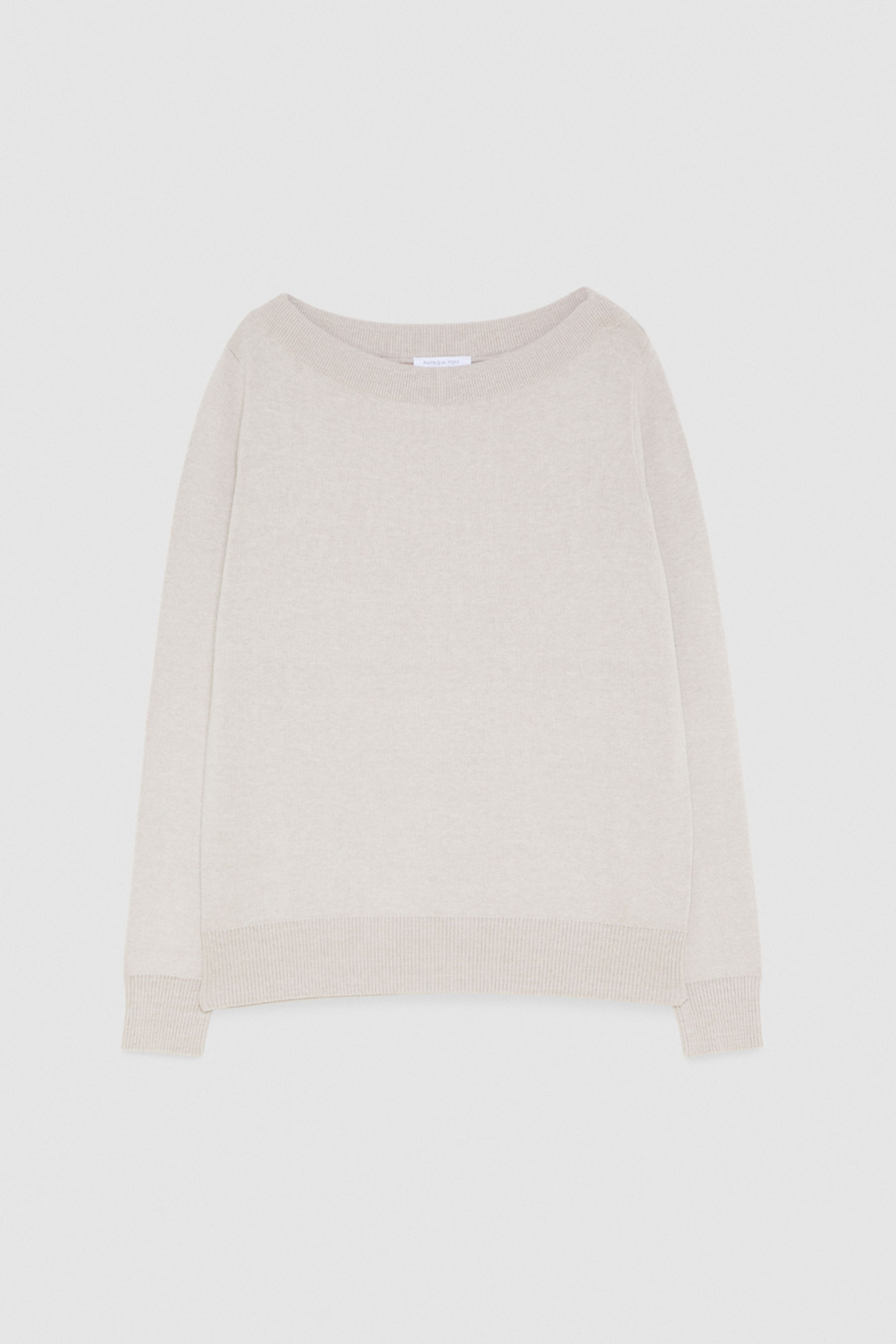 white long sleeve jumper