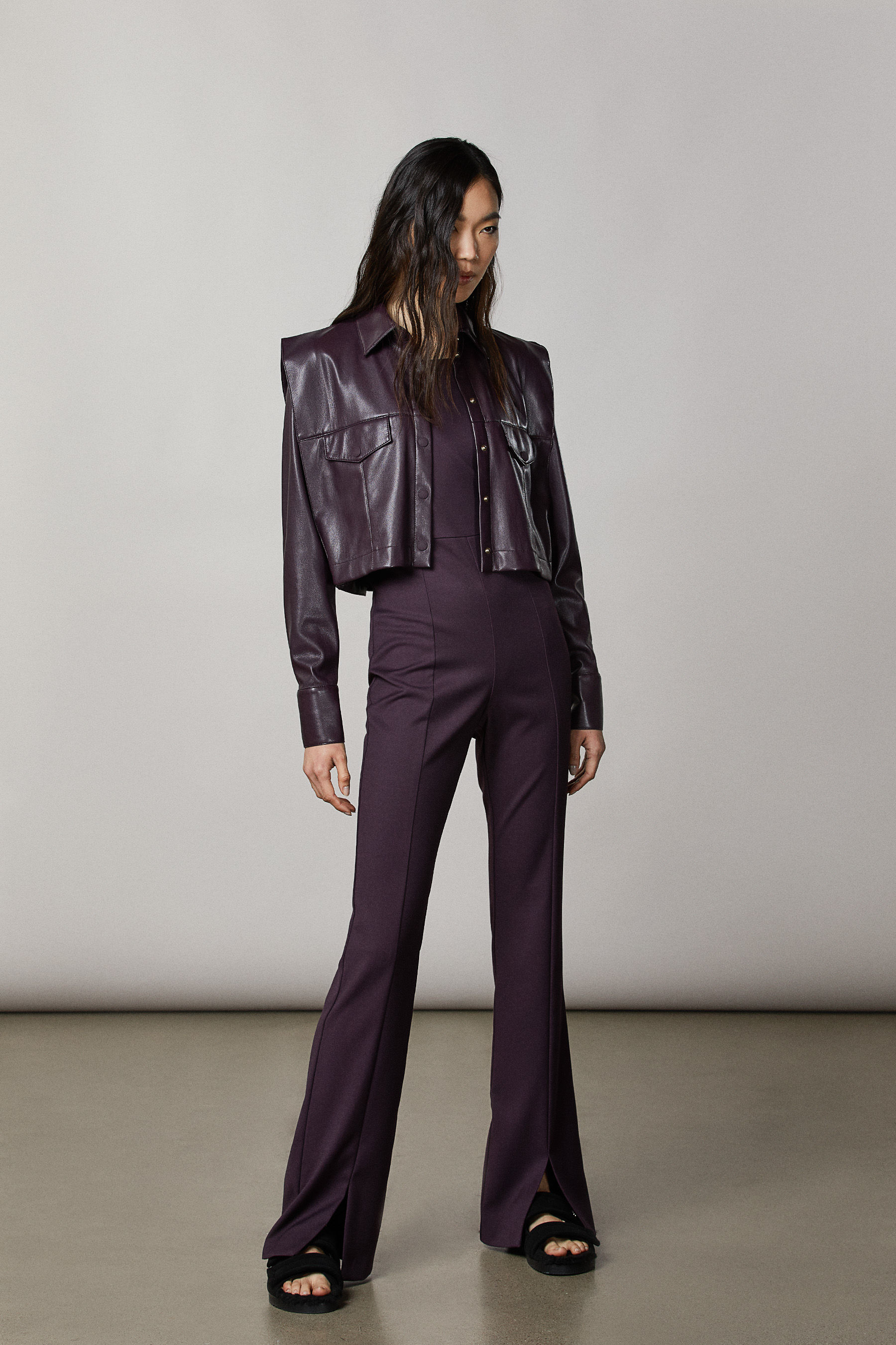 how to stretch out a leather jacket