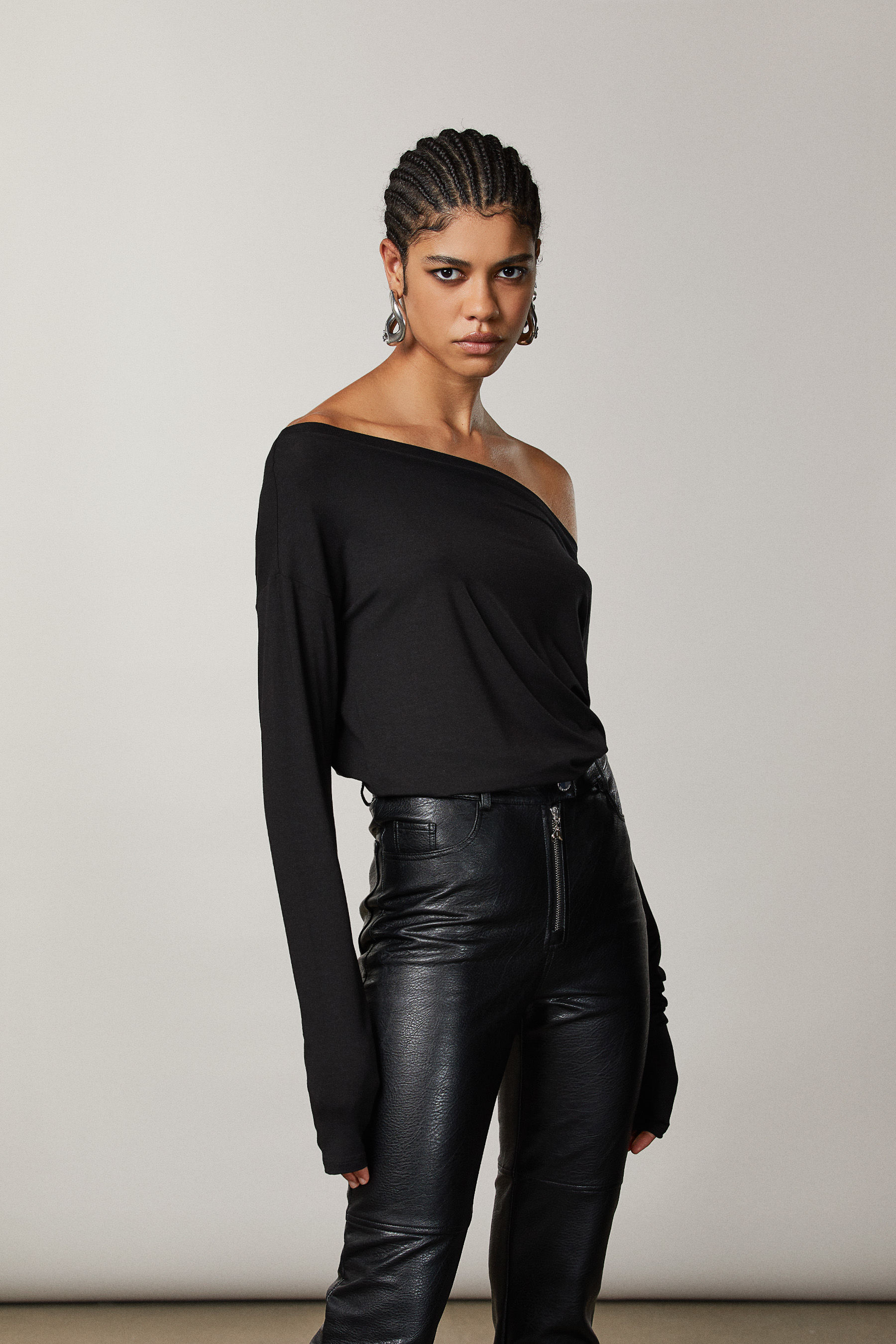 Maglia con spalla scesa Essential