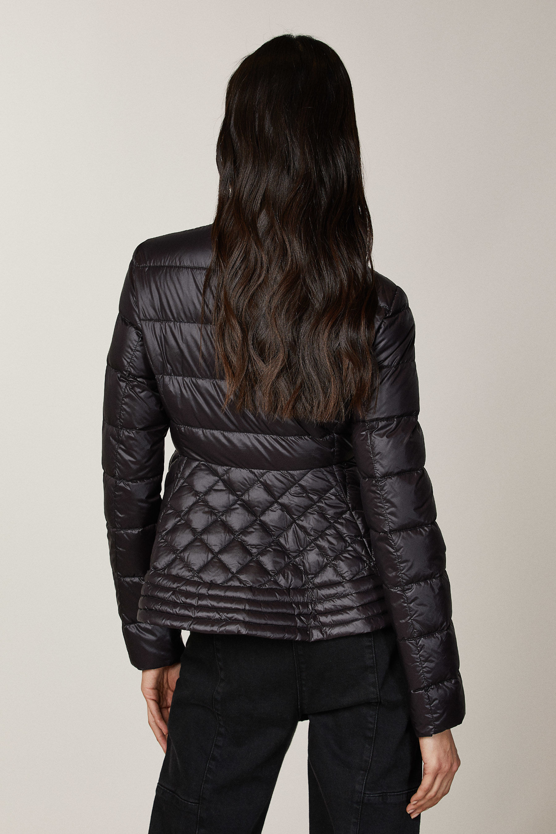 Black Ultra lightweight natural down 