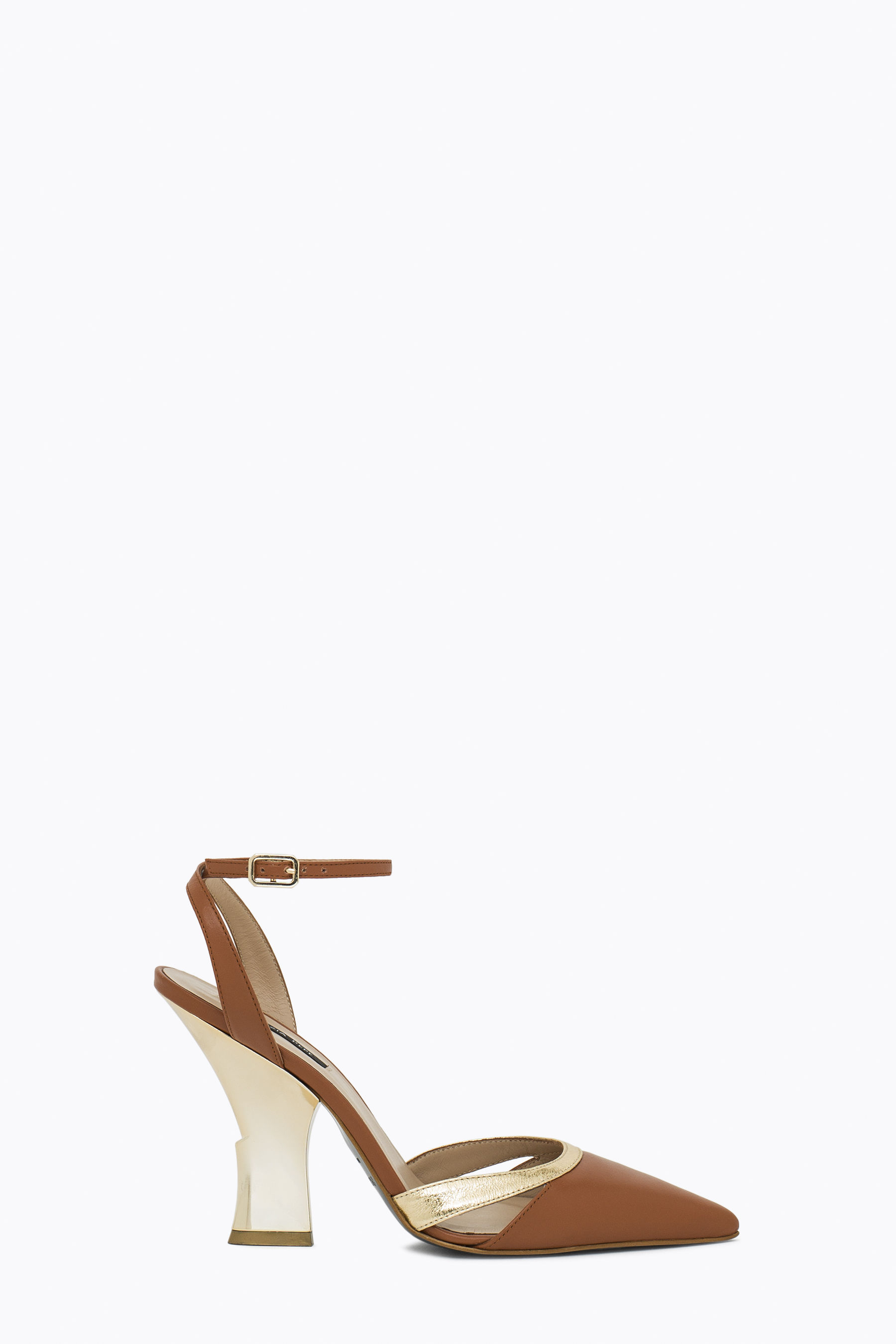 Leather slingback pumps