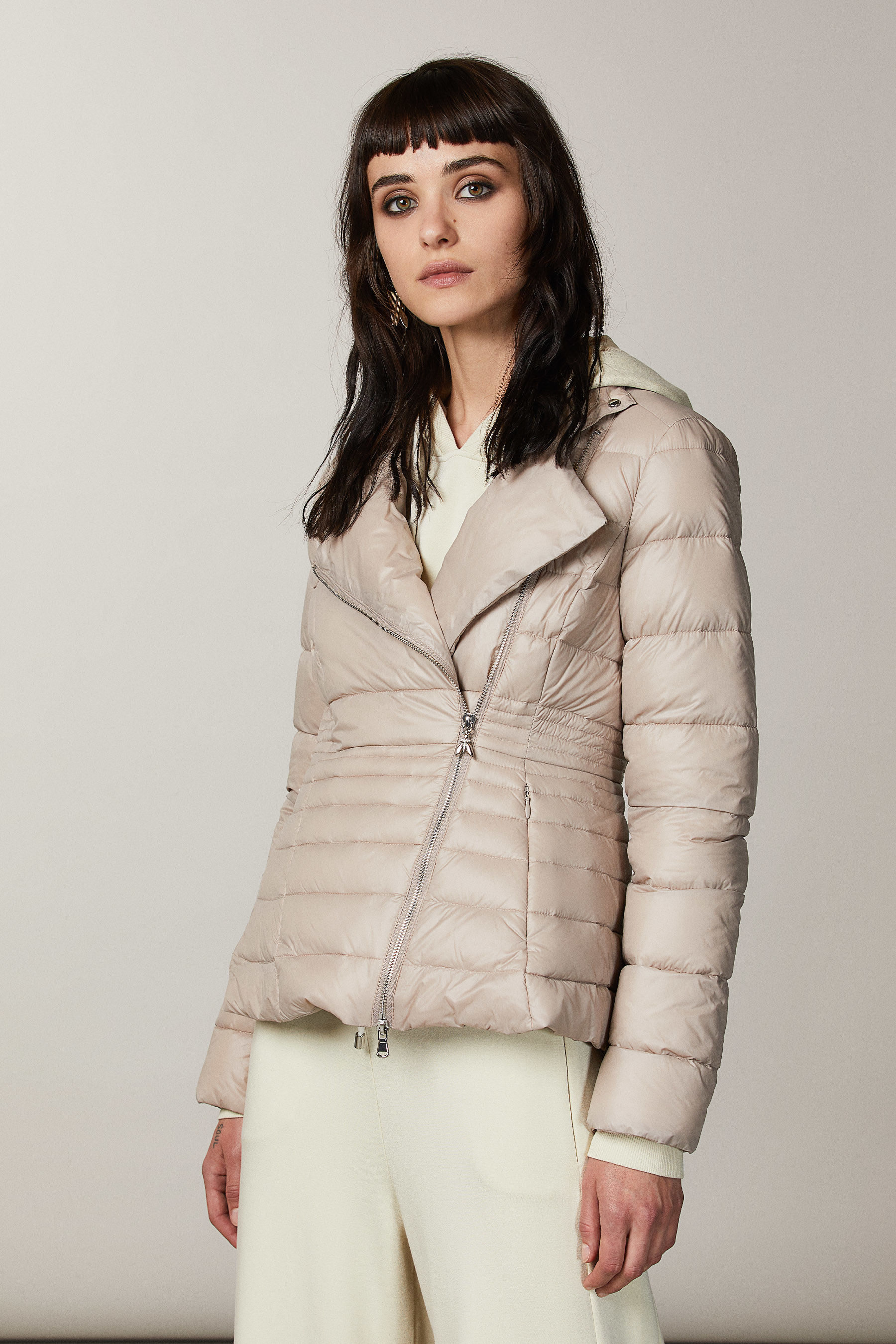 White Ultralight reversible down jacket 