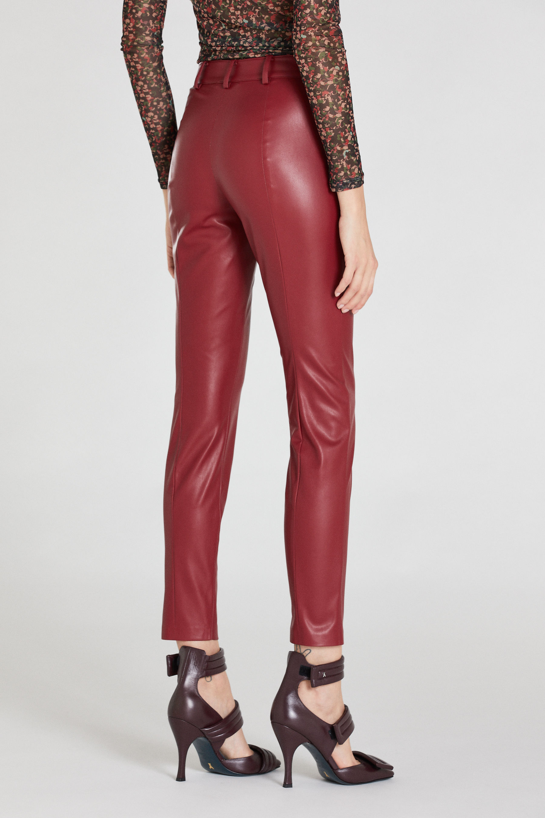 Pantalon Rouge en similicuir «Essential» | Patrizia Pepe