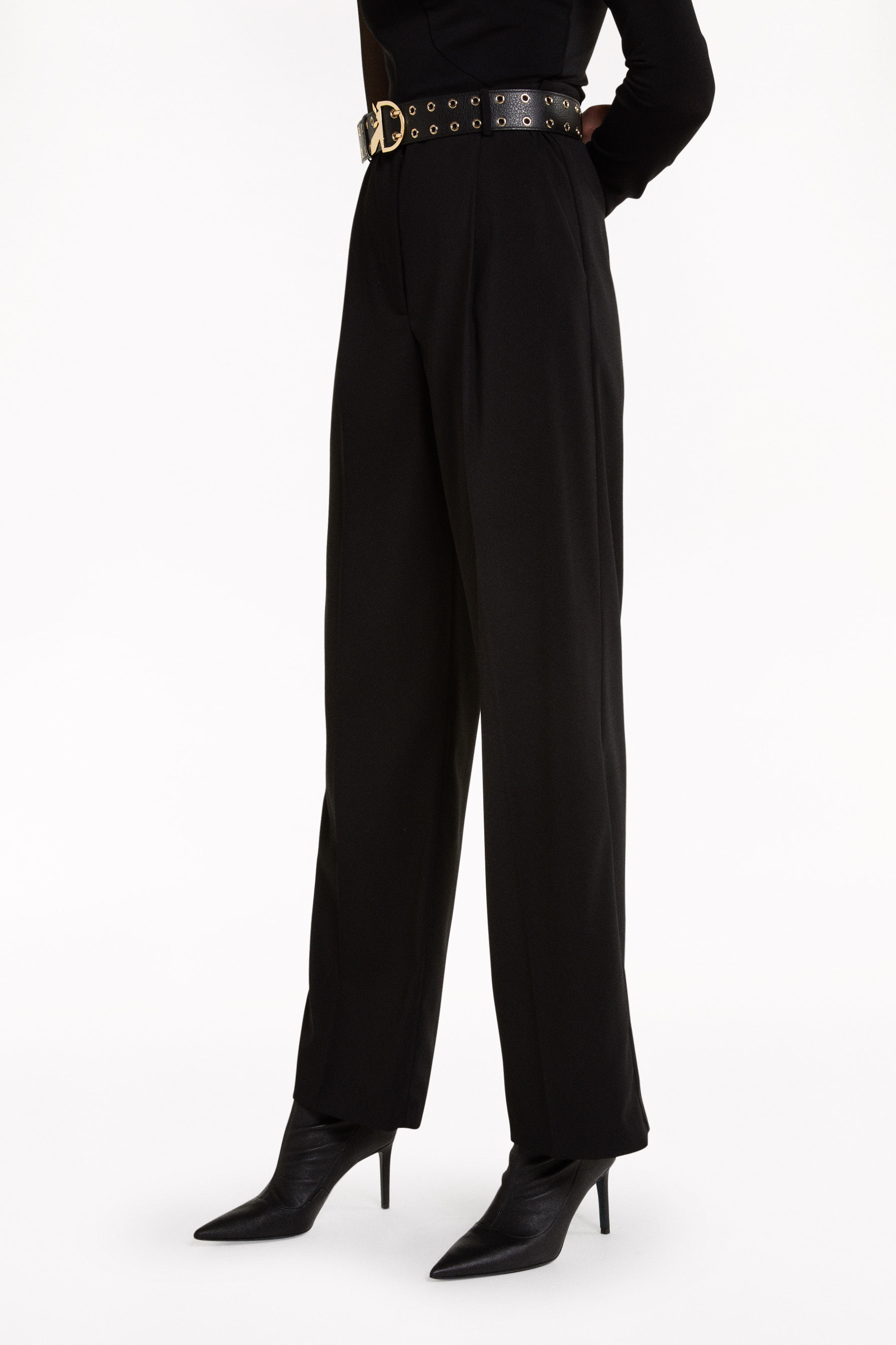 black boyfriend pants
