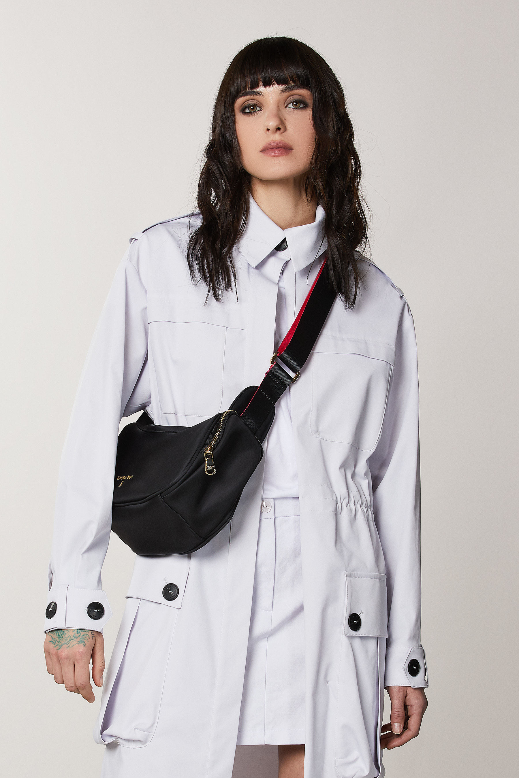 Сумка на плечевом ремне из нейлона, Черный, Patrizia Pepe, Сумки через плечо