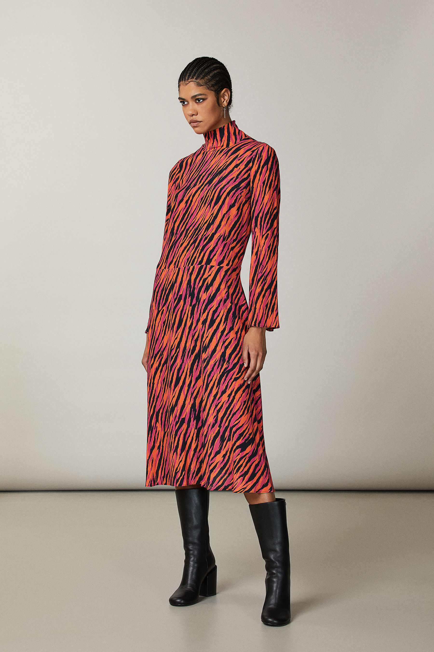 Abito con scollo dietro