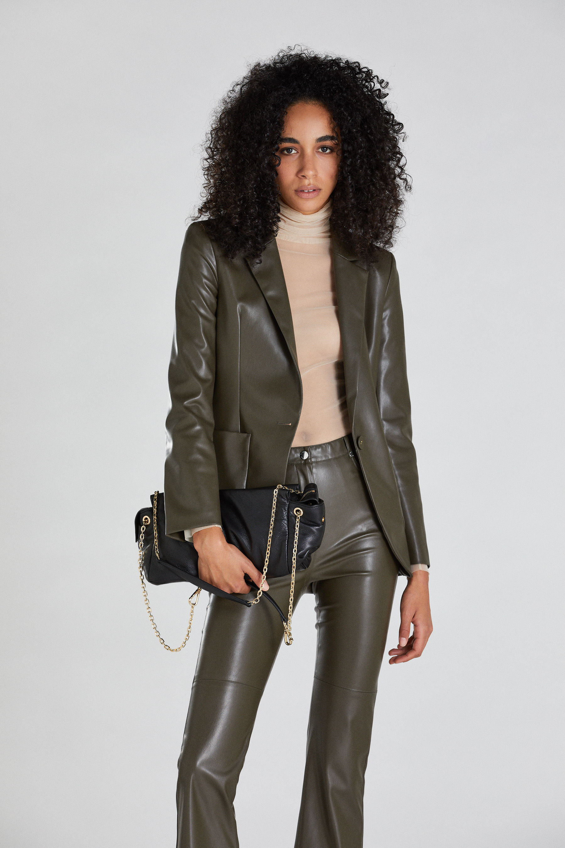 Black Touch medium Boston bag | Patrizia Pepe