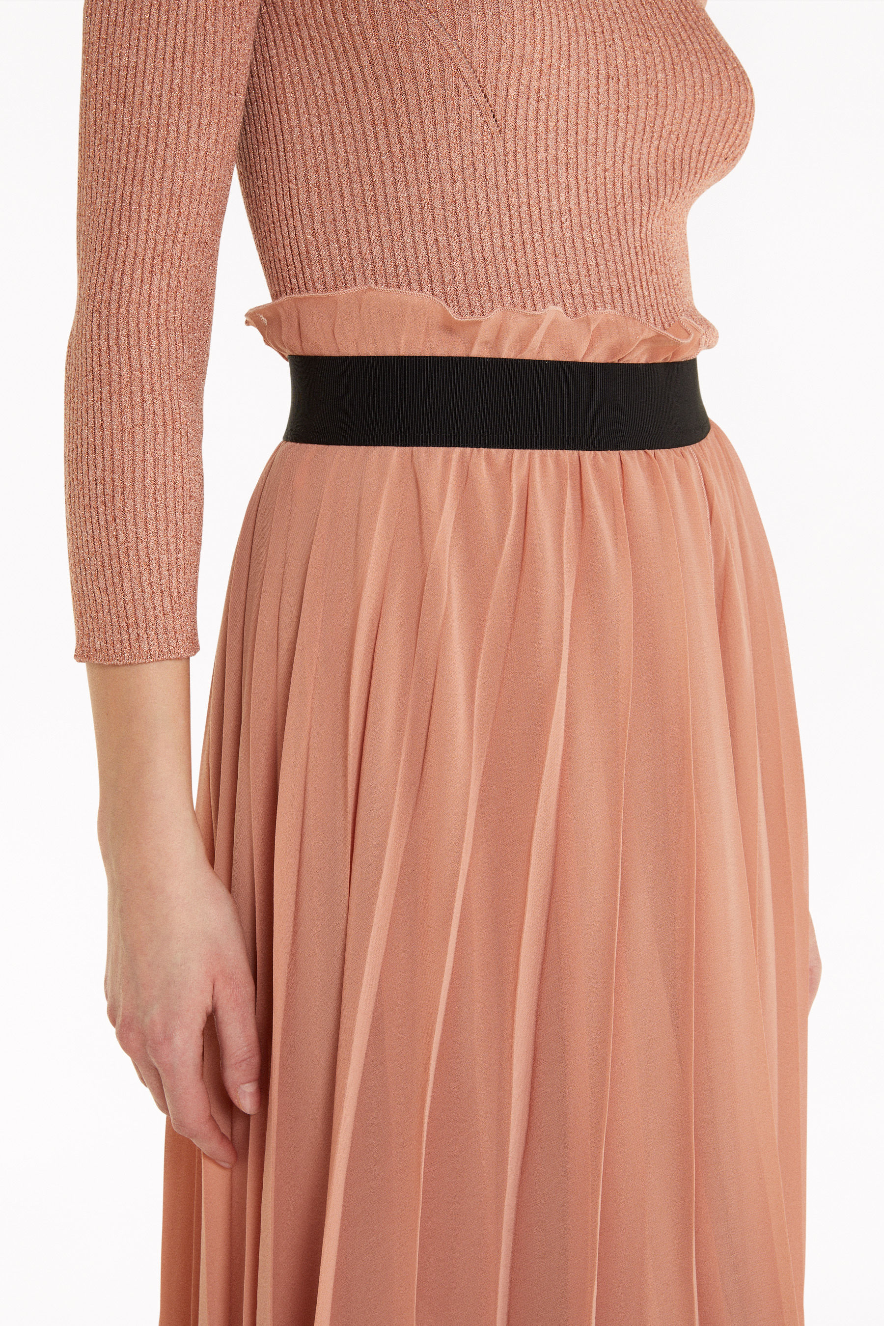 Long pleated lurex dress