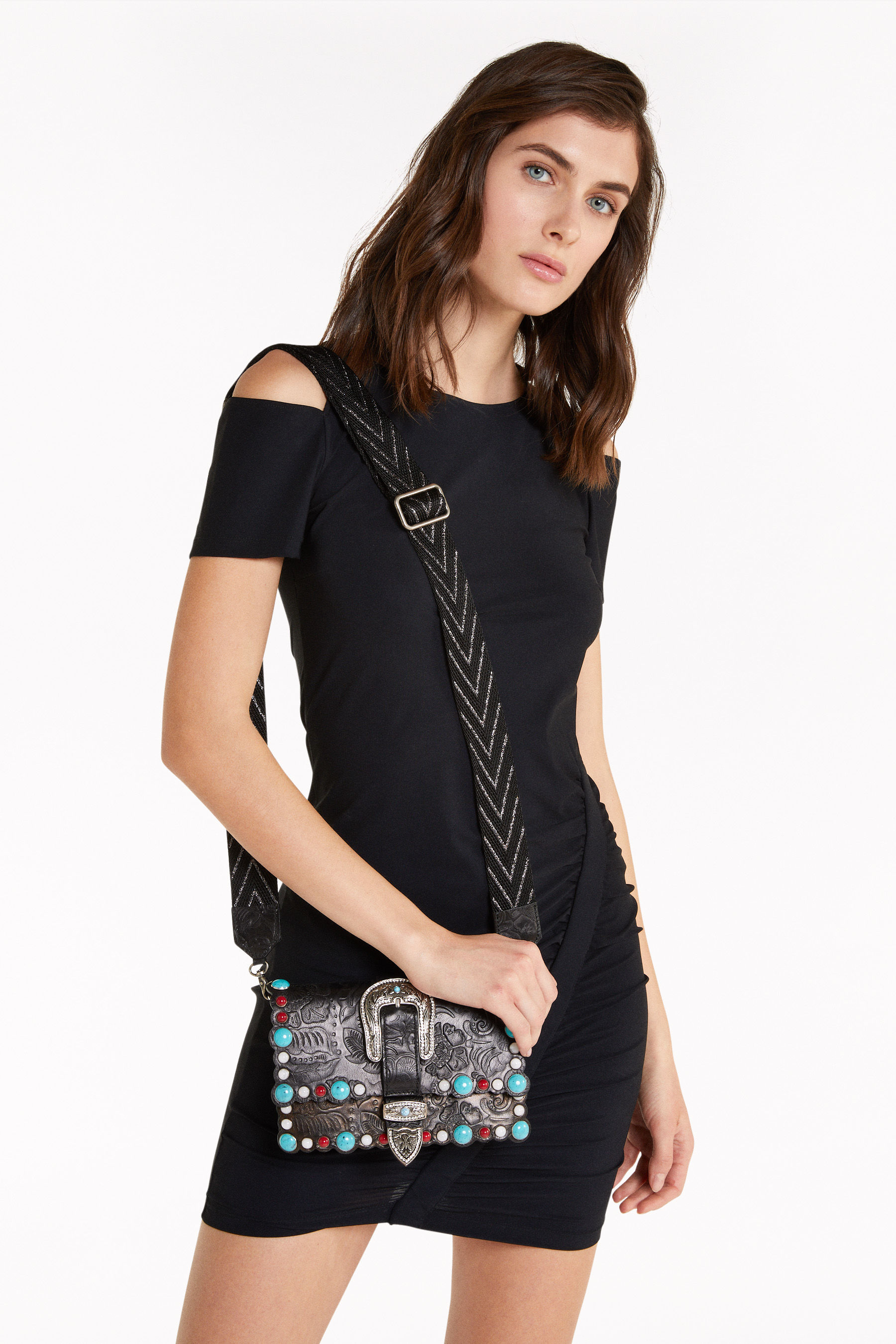 Piping mini bag with buckle