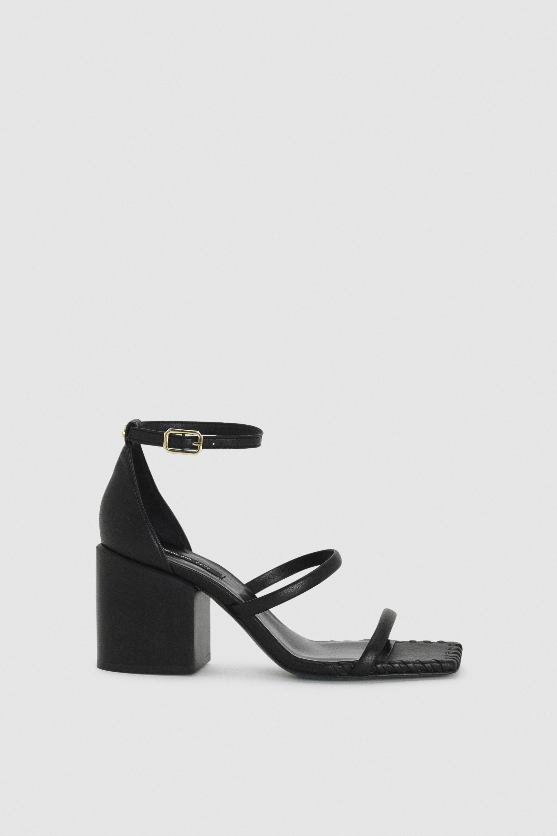 Sandali punta quadrata