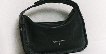https://www.patriziapepe.com/on/demandware.static/-/Sites-ctl_patriziapepe_storefront/default/dw83bc14c7/Flyout_Bags.jpg