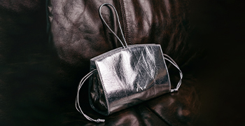 https://www.patriziapepe.com/on/demandware.static/-/Sites-ctl_patriziapepe_storefront/default/dw83bc14c7/Flyout_Bags.jpg